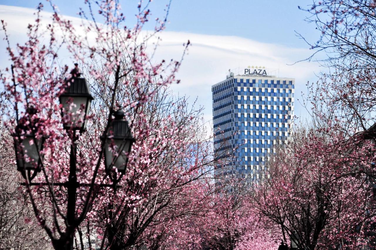 Maritim Hotel Plaza Tirana Buitenkant foto