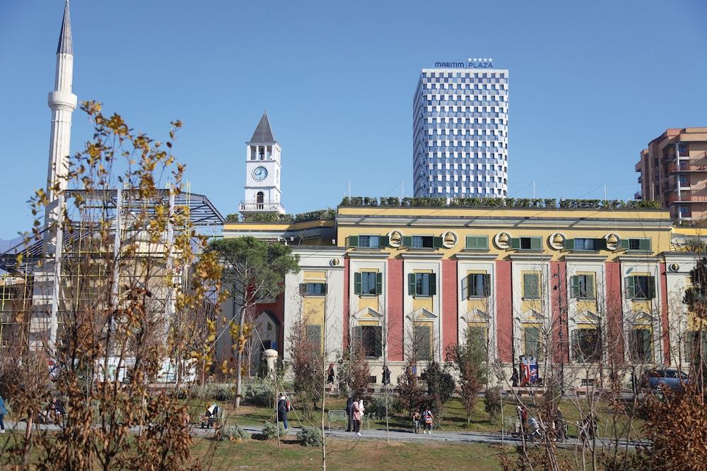 Maritim Hotel Plaza Tirana Buitenkant foto